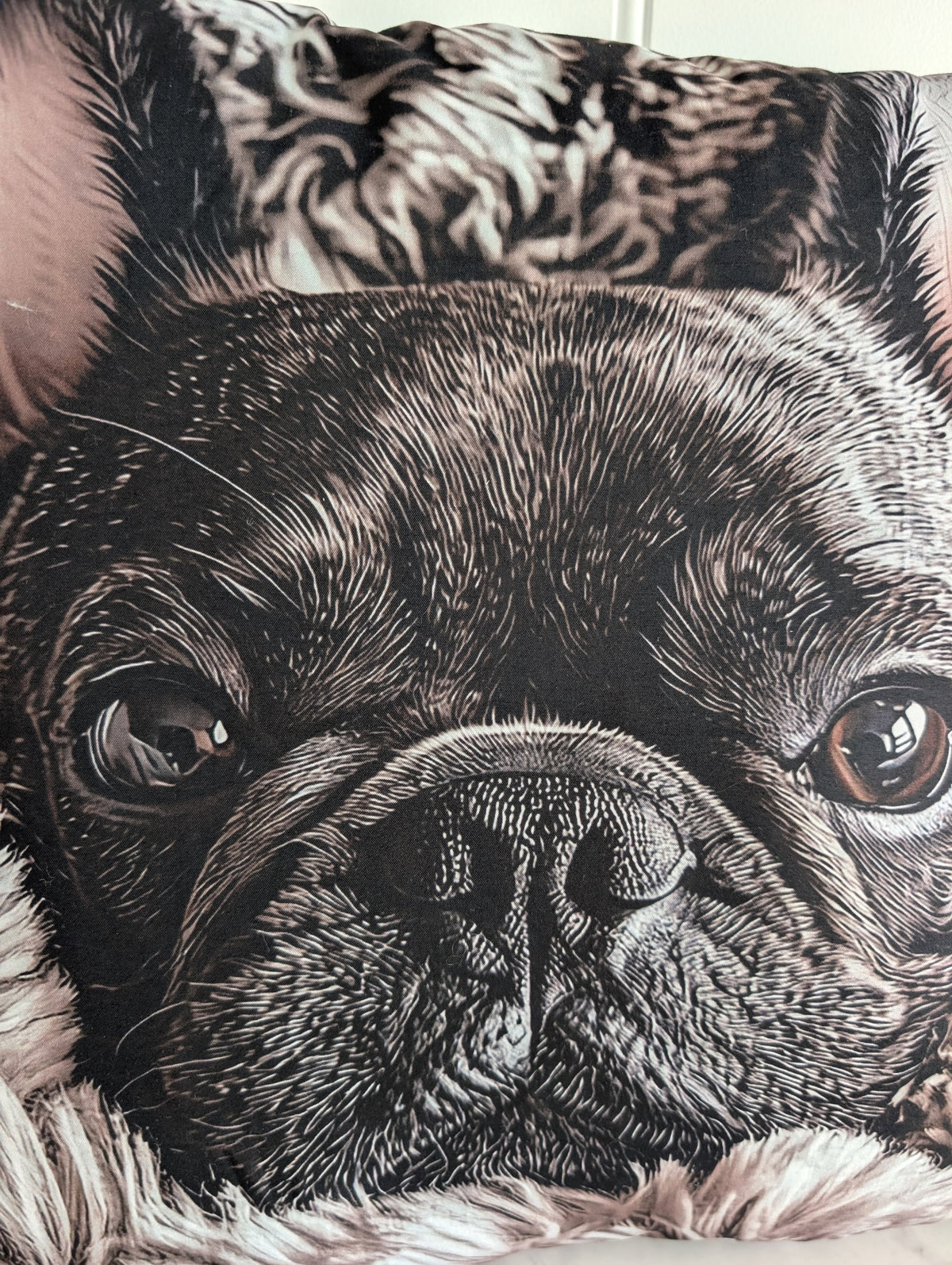 Black French Bulldog cushion – detail
